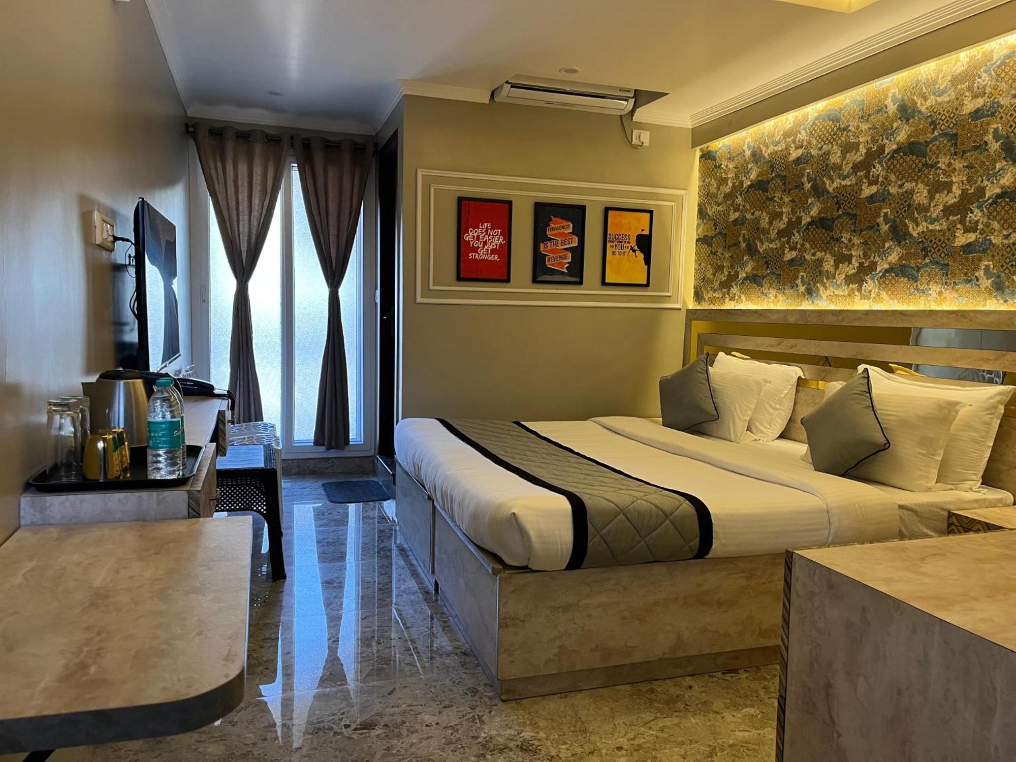 Hotel Lg Suites 벵갈루루 외부 사진